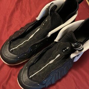 Black and White Men's Athletic Shoes foam poste